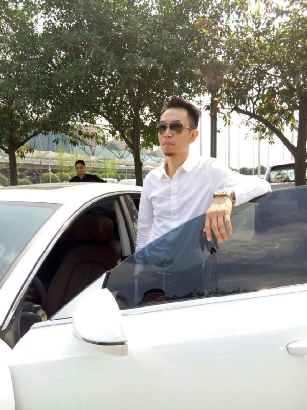 杨岳的第一张照片--新竹父母相亲团