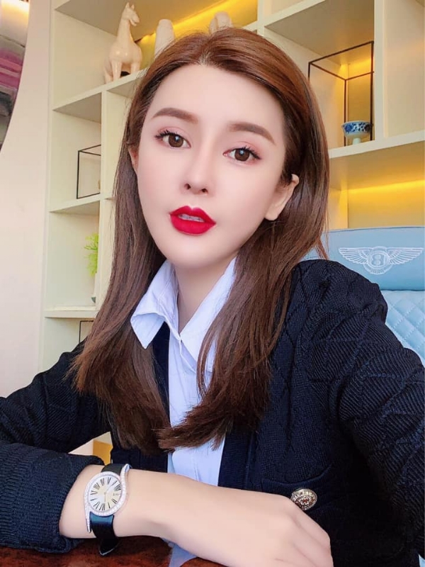李嘉薇的第一张照片--新竹父母相亲团